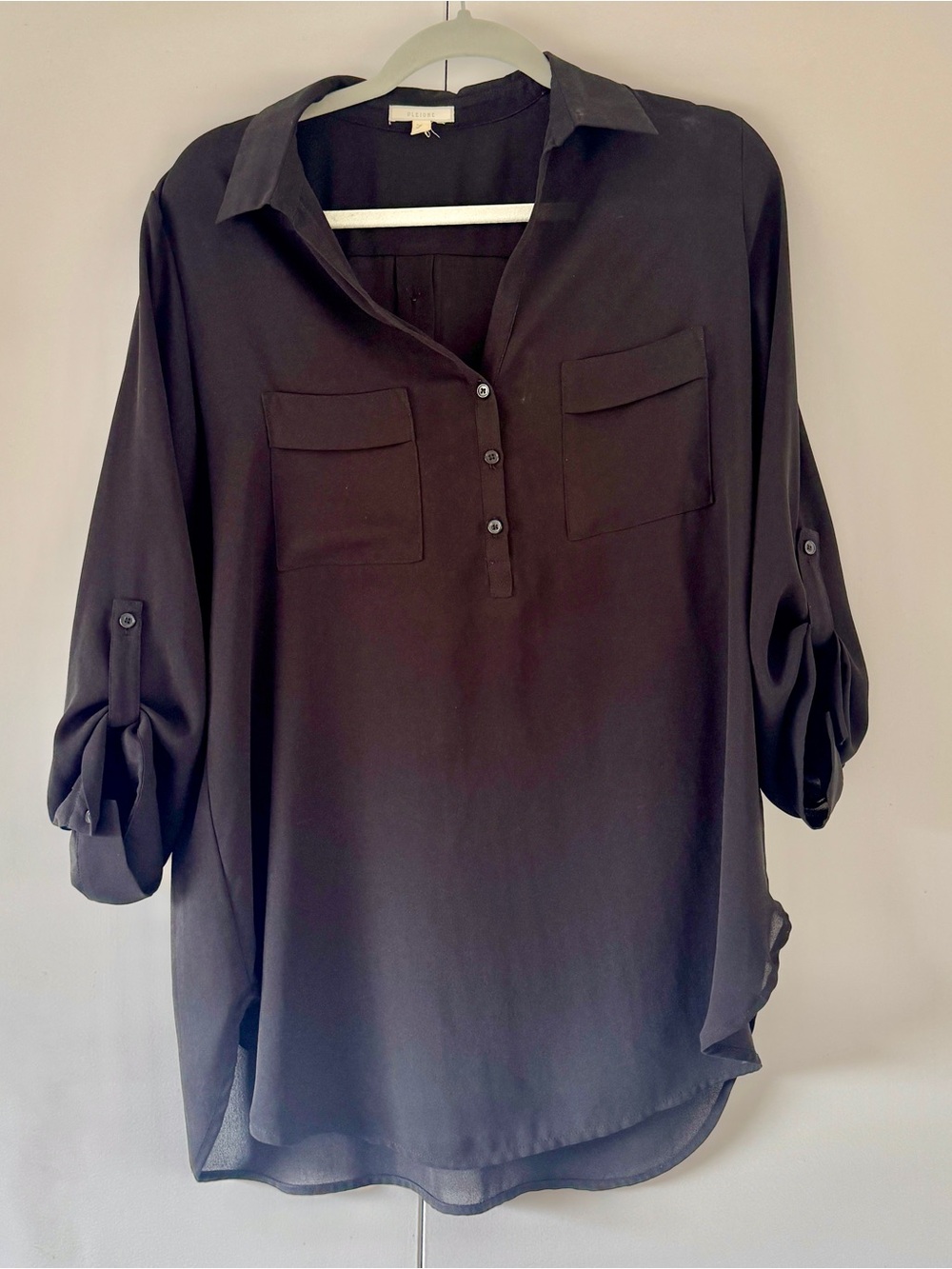 Pleione black flowy tunic blouse
